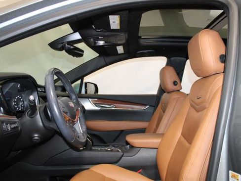 Certified 2023 Cadillac XT5 Premium Luxury w/ Technology Package image 9