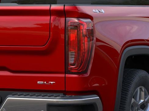 New 2026 GMC Sierra 1500 SLT AWD/4WD image 35