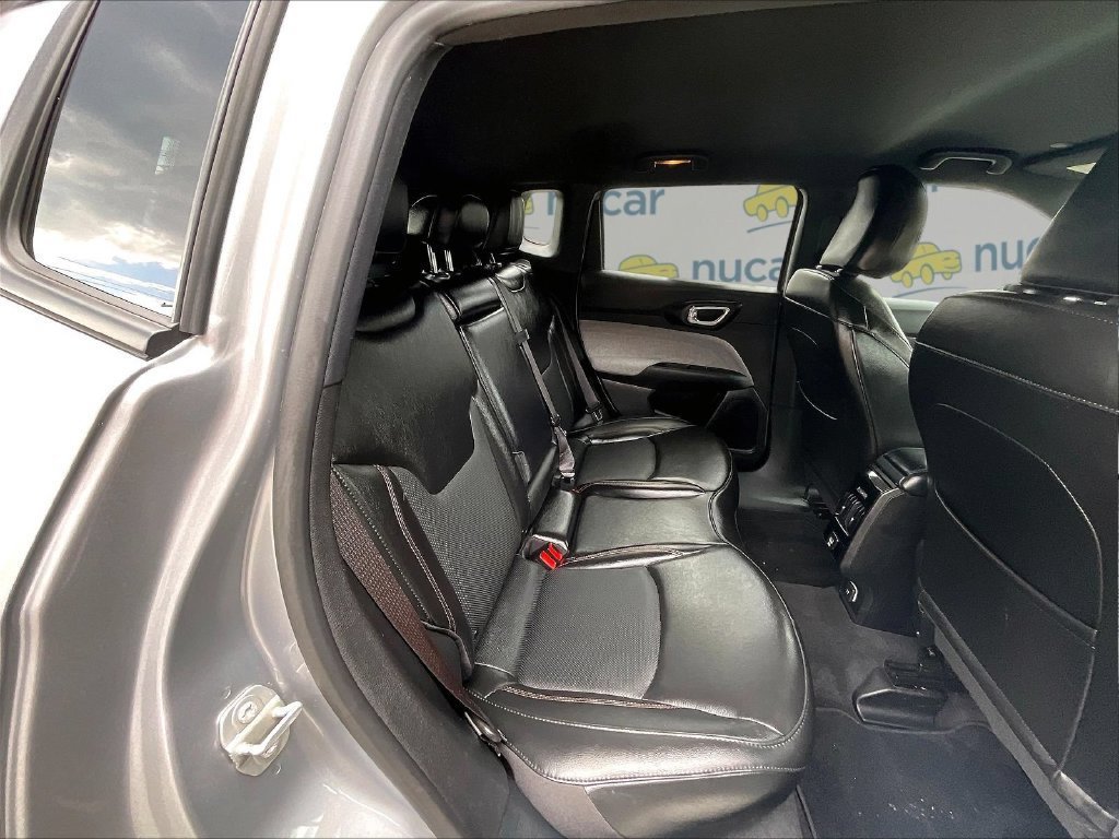 Used 2023 Jeep Compass Latitude AWD/4WD image 16