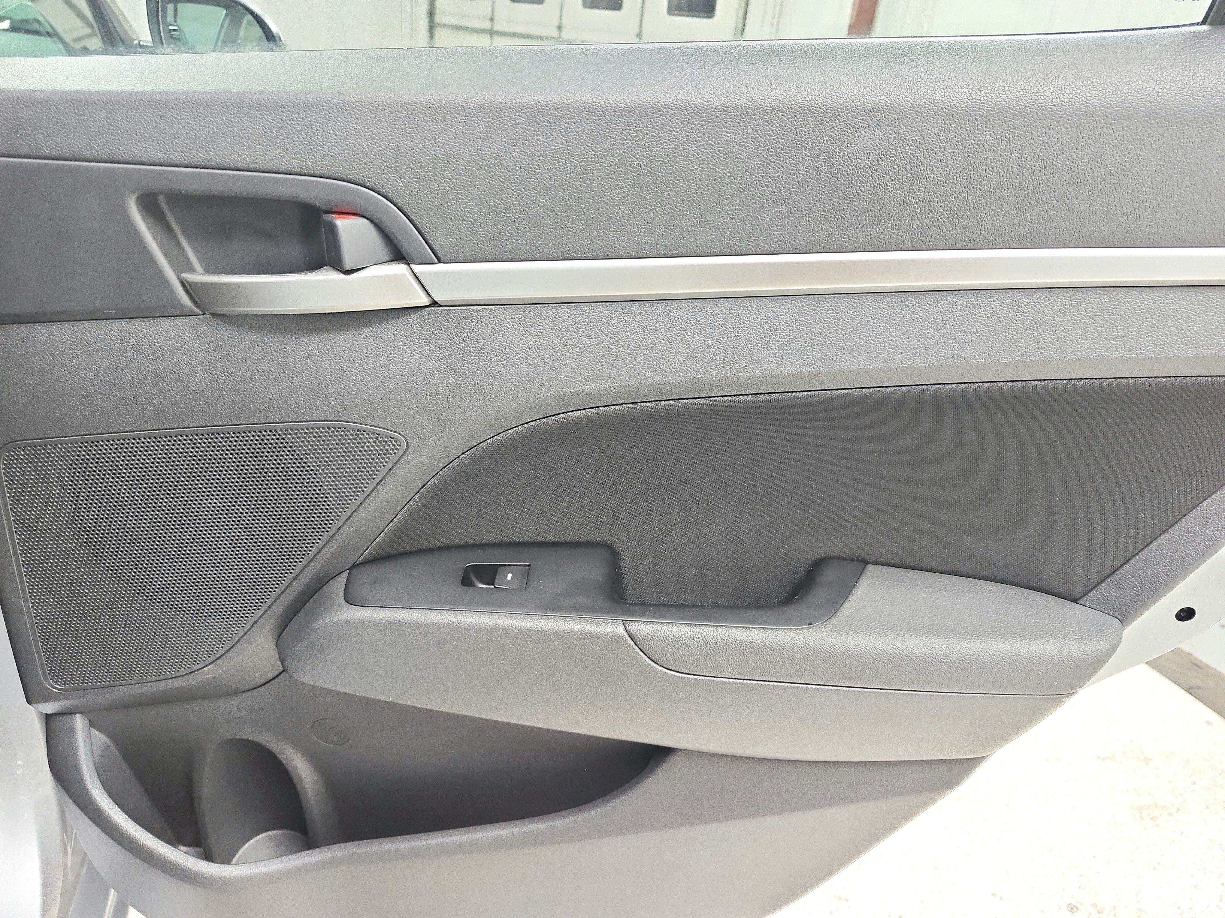 Used 2020 Hyundai Elantra Value Edition w/ Cargo Package (C1) FWD image 40