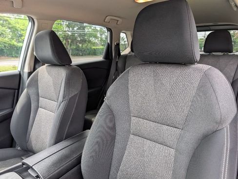 Used 2024 Nissan Rogue SV FWD image 15
