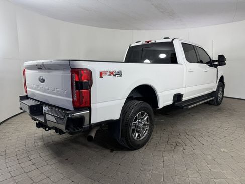 Used 2023 Ford F350 Lariat w/ FX4 Off-Road Package AWD/4WD image 9