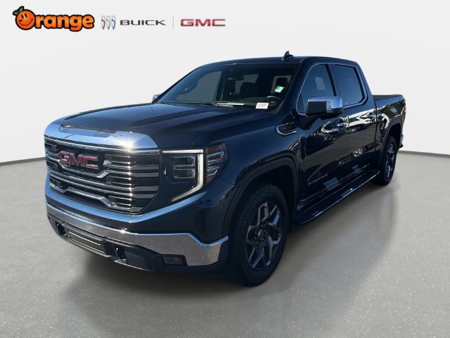 Used 2023 GMC Sierra 1500 SLT w/ SLT Premium Package AWD/4WD image 7