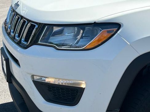 Used 2018 Jeep Compass Sport w/ Cold Weather Group AWD/4WD image 12