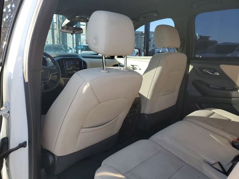 Used 2022 Chevrolet Traverse LS image 14