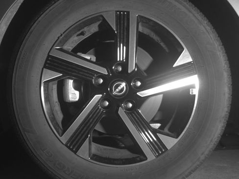 Used 2025 Nissan Sentra SV image 12