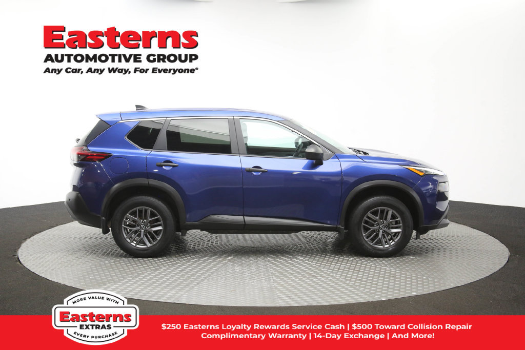 Used 2023 Nissan Rogue S AWD/4WD image 46