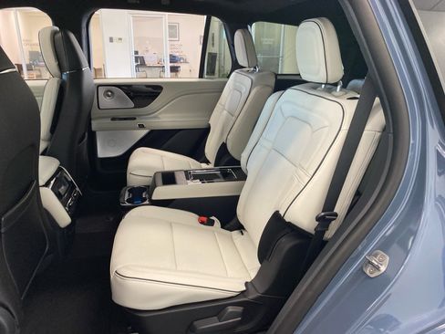 New 2026 Lincoln Aviator Black Label AWD/4WD image 16