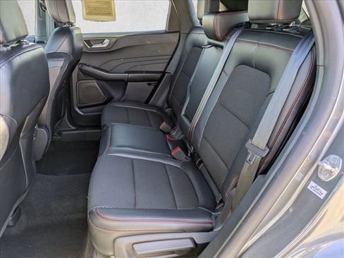 Used 2025 Ford Escape ST-Line image 17