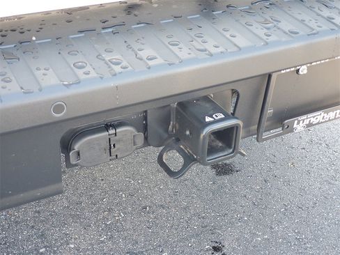 New 2025 Ford Maverick XLT w/ XLT Luxury Package image 32