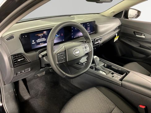 Used 2026 Nissan Sentra SV w/ SV Convenience Package FWD image 17
