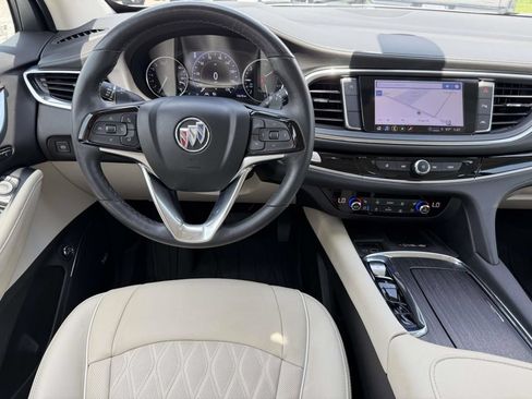 Used 2023 Buick Enclave Avenir FWD image 18
