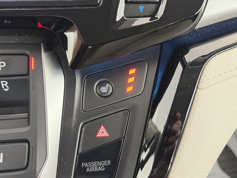 Used 2025 Honda Odyssey Touring image 30