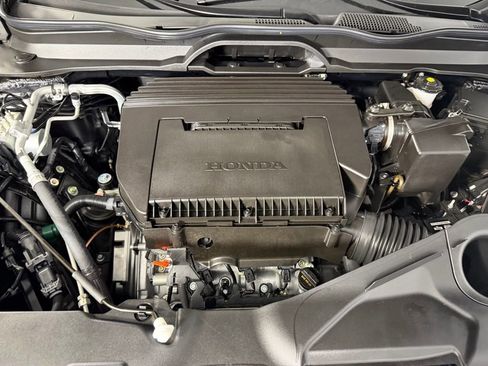 Used 2025 Honda Pilot Black Edition image 37