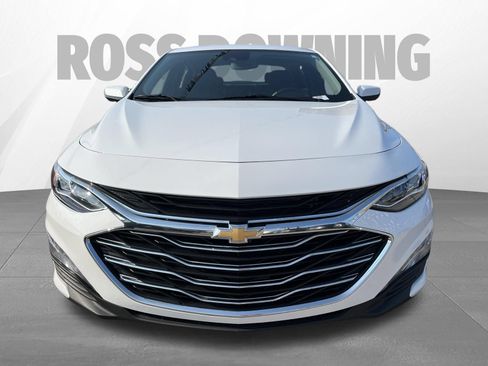 Used 2024 Chevrolet Malibu LT FWD image 2