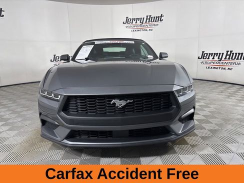 Used 2025 Ford Mustang Premium RWD image 3