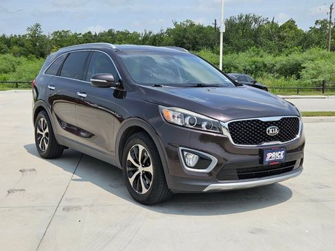 Used 2016 Kia Sorento EX w/ EX Premium Package FWD image 3
