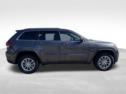 Used 2021 Jeep Grand Cherokee Laredo RWD image 28
