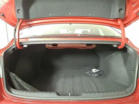 Used 2023 Hyundai Elantra SEL w/ Convenience Package image 30