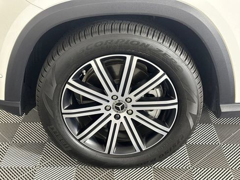 Certified 2024 Mercedes-Benz GLE 450 4MATIC image 12