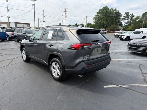 Used 2020 Toyota RAV4 XLE w/ Convenience Package AWD/4WD image 5