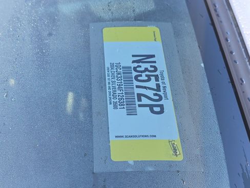 Used 2004 Chevrolet Silverado 3500 LT w/ Heavy-Duty Power Package image 23