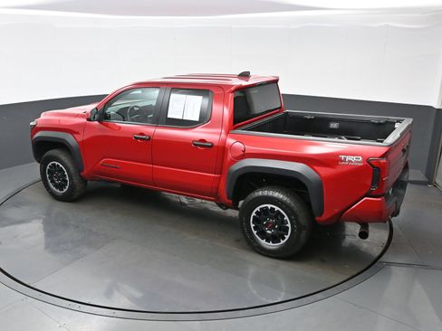 Used 2024 Toyota Tacoma TRD Off-Road AWD/4WD image 35