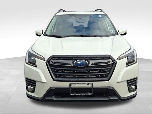 Used 2022 Subaru Forester Limited image 2