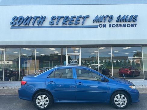 Used 2009 Toyota Corolla LE FWD image 1