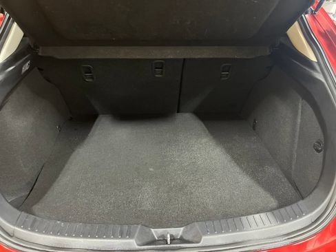 Used 2017 MAZDA MAZDA3 Sport FWD image 28