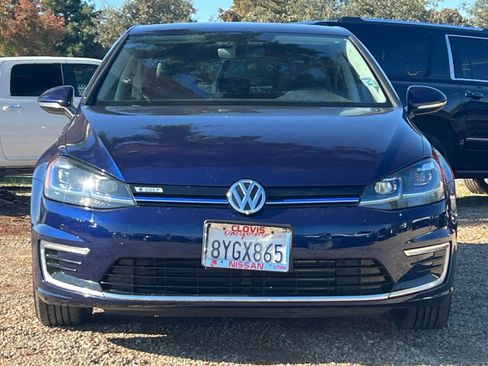 Used 2018 Volkswagen e-Golf SEL Premium image 11