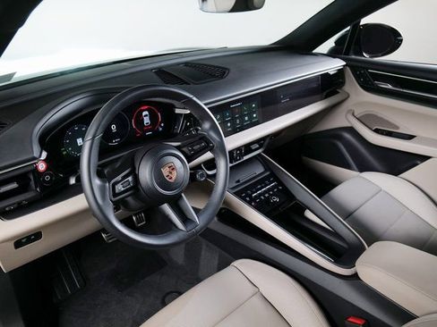 Certified 2025 Porsche Macan 4S Electric image 21