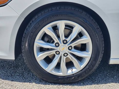 Used 2024 Chevrolet Malibu LT FWD image 10