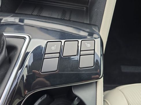 Used 2023 Kia Sportage EX image 19