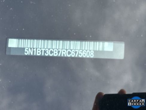 Used 2024 Nissan Rogue SL image 33