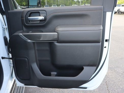 Used 2022 GMC Sierra 2500 AT4 w/ AT4 Premium Plus Package AWD/4WD image 31