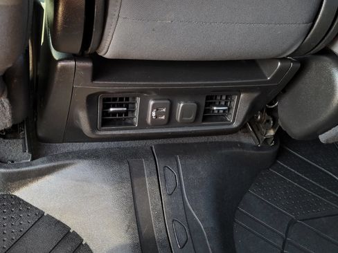 Used 2021 Chevrolet Silverado 1500 LT w/ Texas Edition Plus RWD image 18