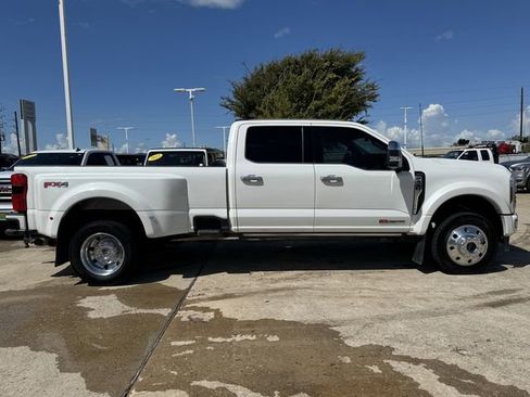 Used 2024 Ford F450 Limited w/ FX4 Off-Road Package image 3