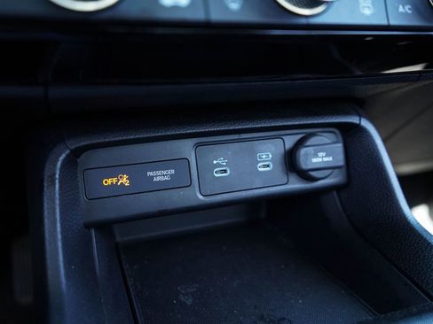 Used 2025 Honda Civic LX image 22