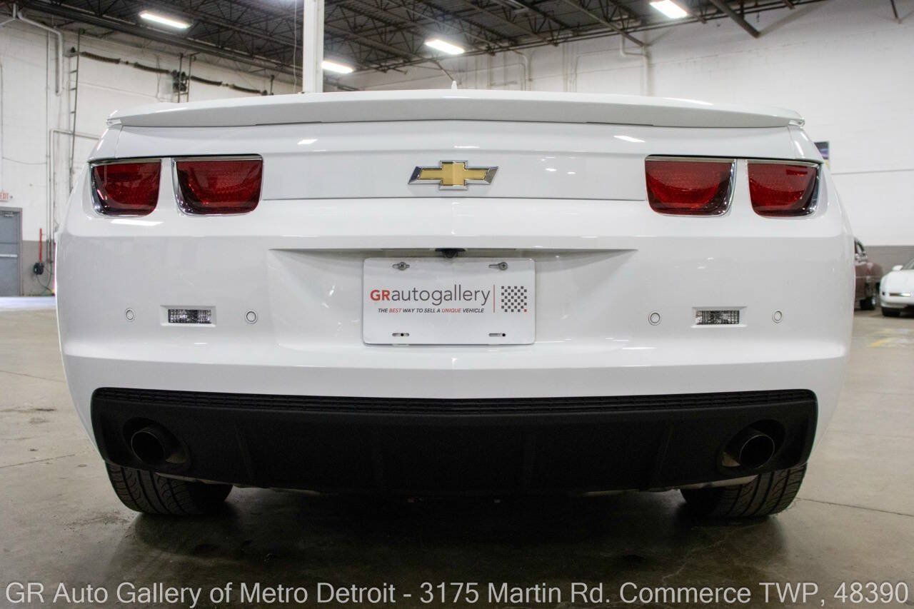 Used 2013 Chevrolet Camaro LT RWD image 7