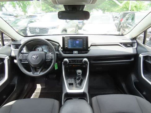 Used 2019 Toyota RAV4 LE w/ All Weather Liner Package AWD/4WD image 17