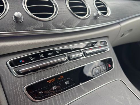 Used 2023 Mercedes-Benz E 350 4MATIC Sedan w/ Premium Package image 28