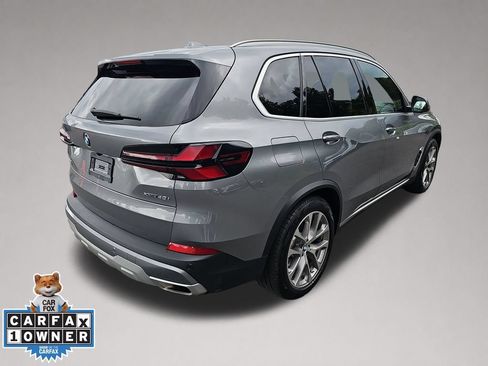Certified 2024 BMW X5 xDrive40i w/ Premium Package AWD/4WD image 4