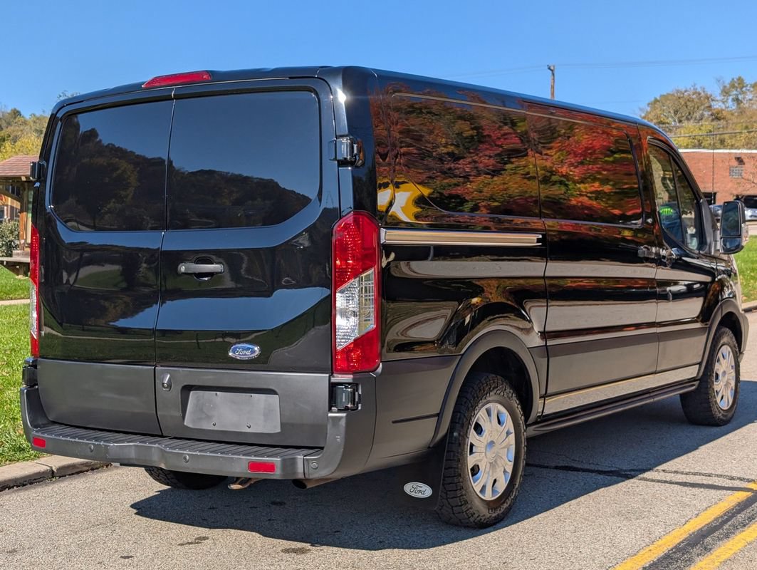 Used 2019 Ford Transit 150 130 Low Roof w/ Exterior Upgrade Package RWD image 5