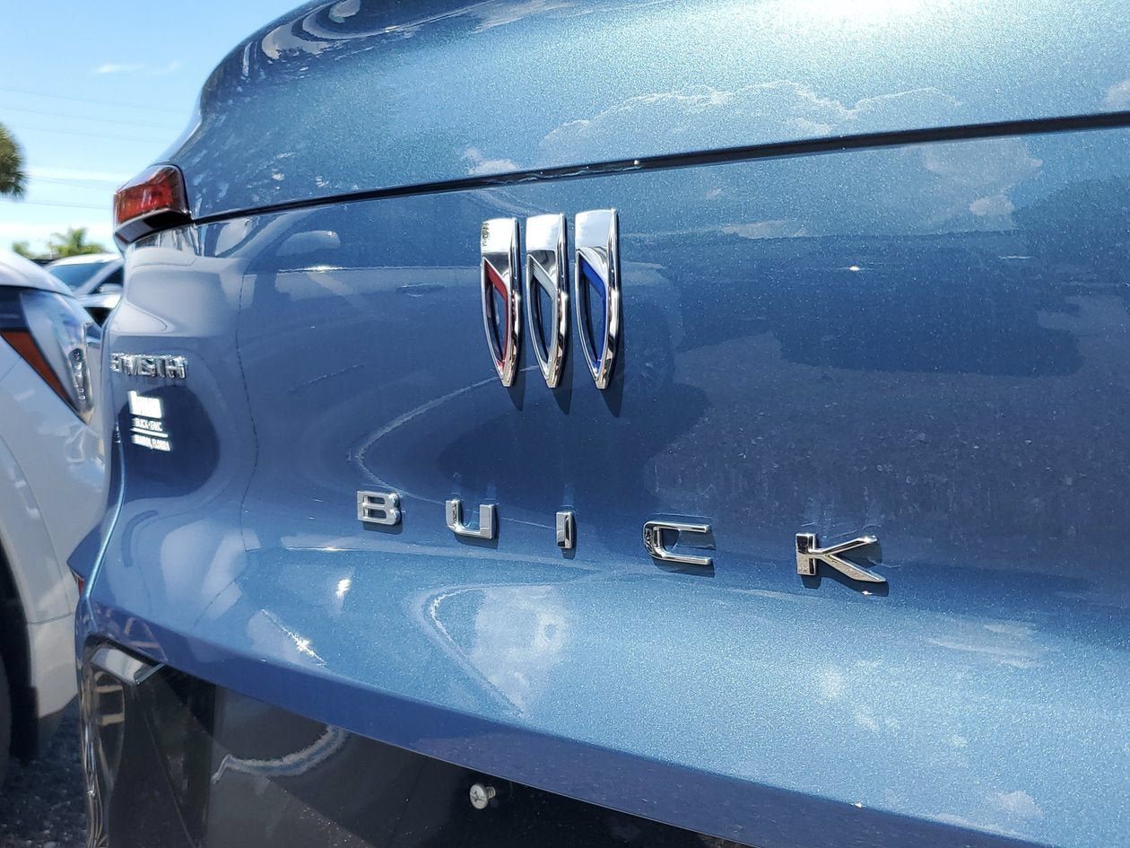 New 2026 Buick Envista Sport Touring w/ Convenience II Package FWD image 7