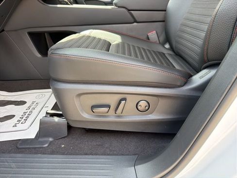 New 2026 Nissan Pathfinder Rock Creek AWD/4WD image 10