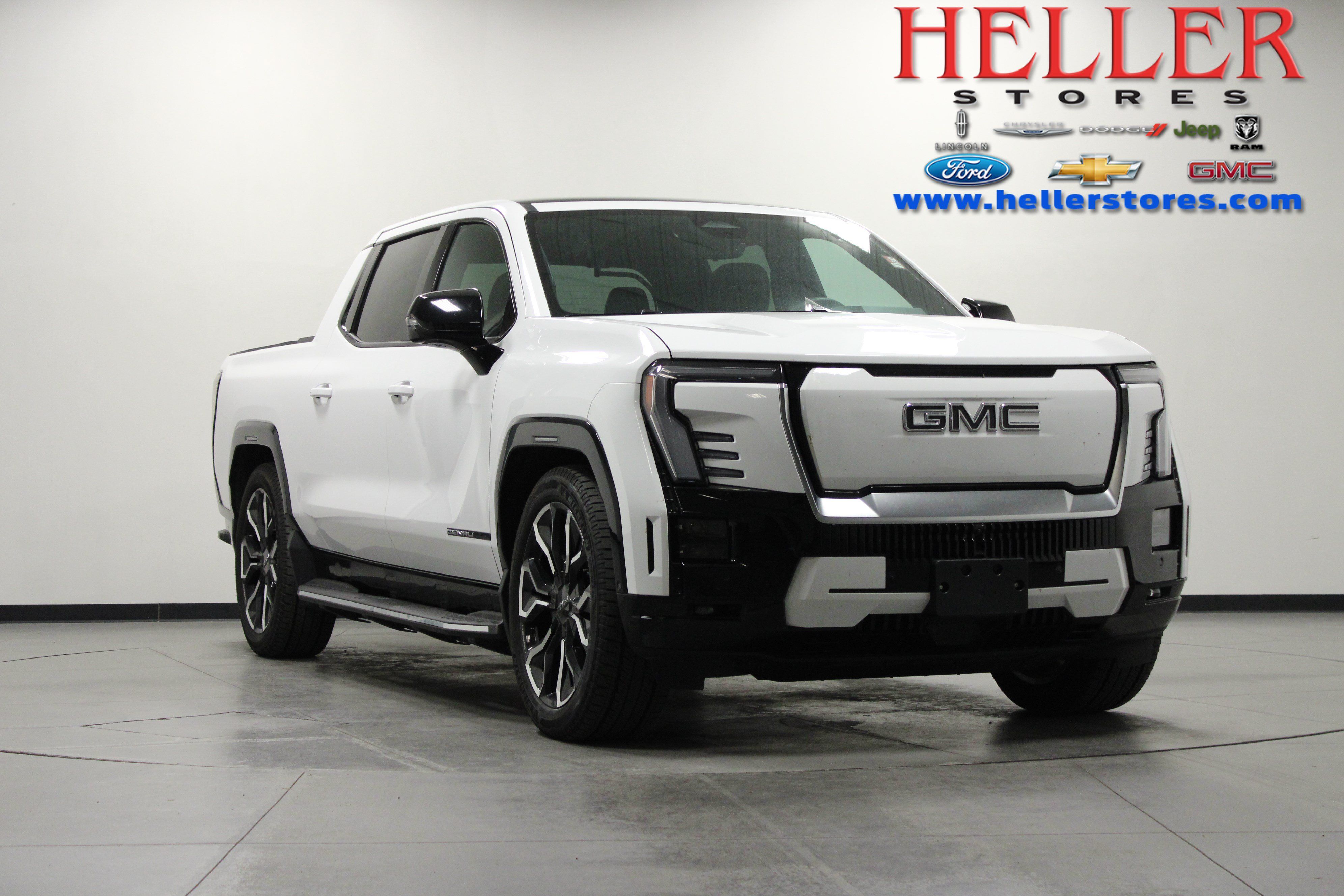Used 2025 GMC Sierra EV Denali AWD/4WD image 1