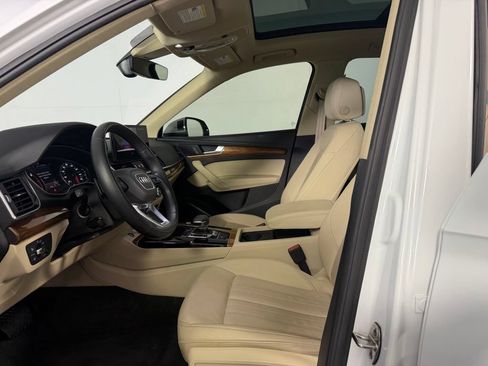 Used 2023 Audi Q5 2.0T Premium w/ Convenience Package AWD/4WD image 24