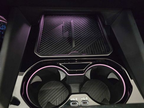 Used 2025 BMW i5 xDrive40 w/ Premium Package image 32