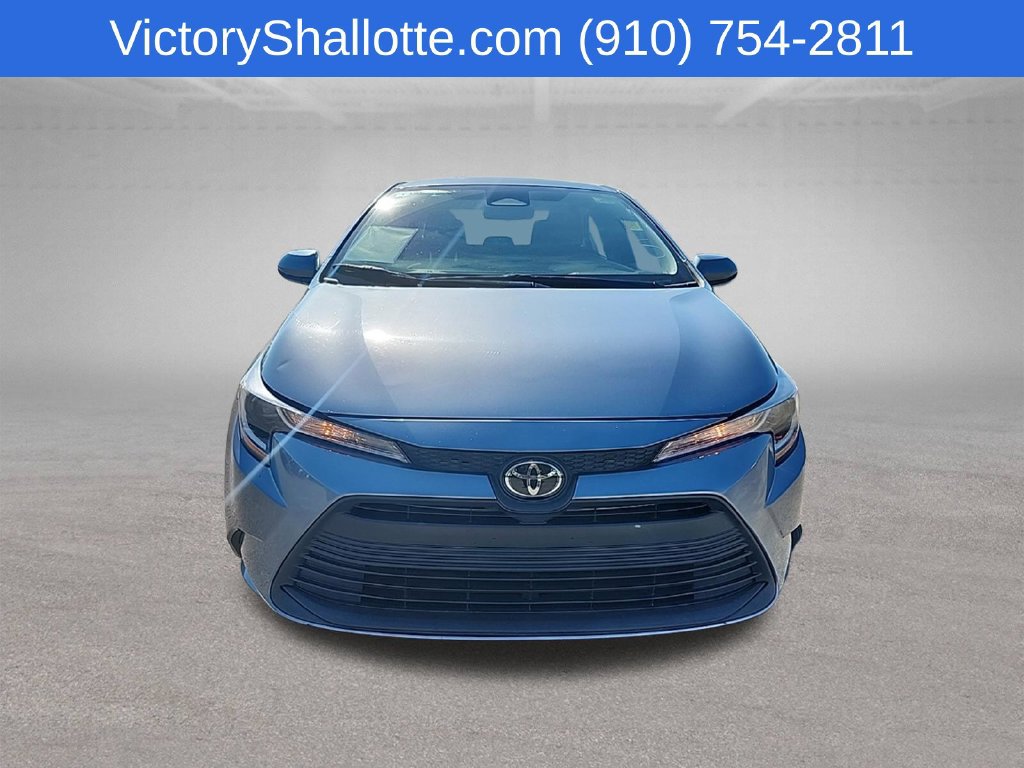 Used 2024 Toyota Corolla LE FWD image 4